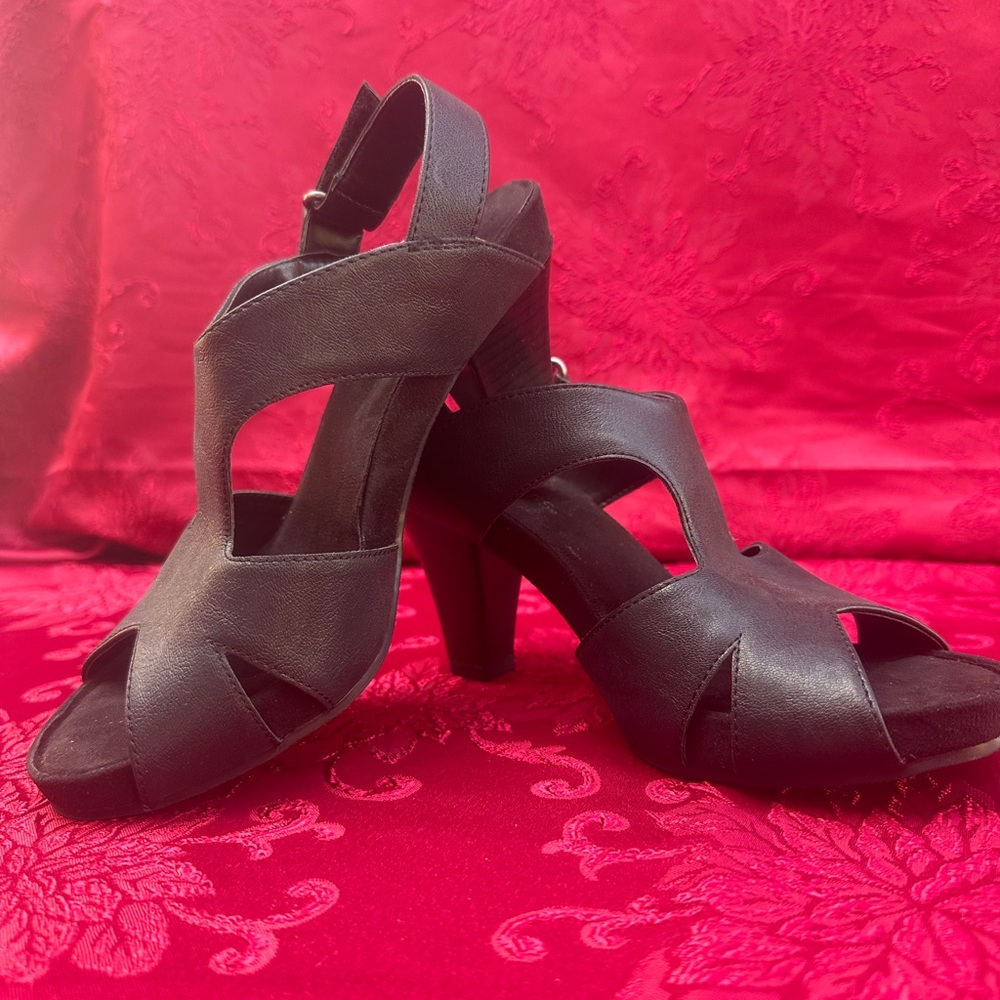 NEW Aerosols Black Women's Heels